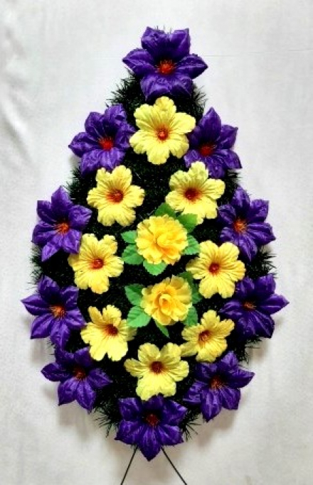 Венок ритуальный ВР-205 выс.120см.