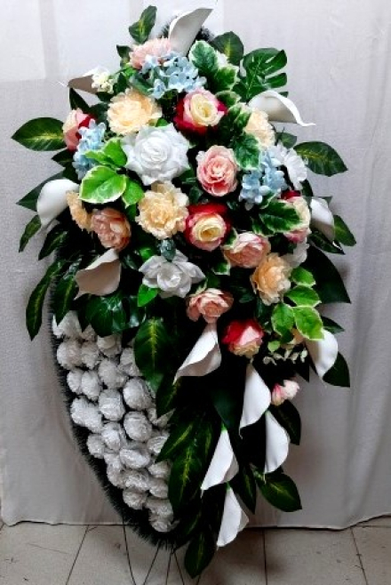 Венок ритуальный ВР-230 выс.160см.