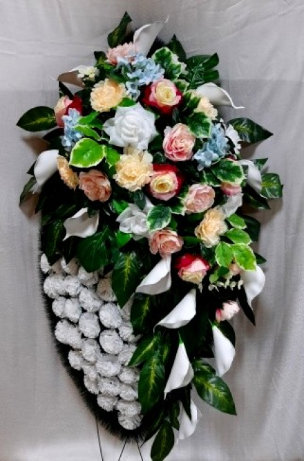 Венок ритуальный ВР-230 выс.160см.