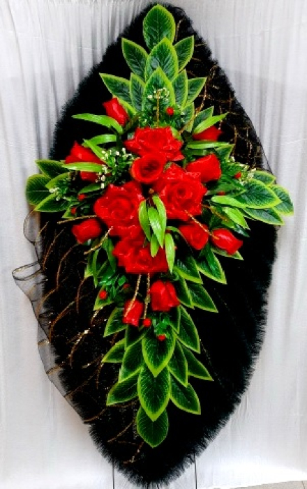 Венок ритуальный АВ-22 "Крест", выс.160см.