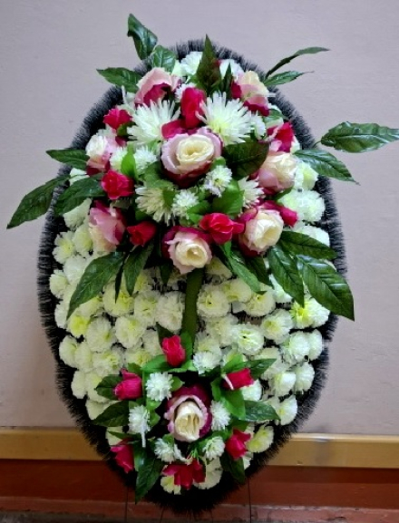 Венок ритуальный ВР-301 выс.150см.