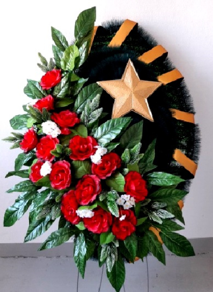 Венок ритуальный ВР-317 выс.140см.