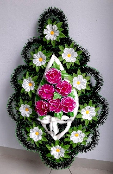 Венок ритуальный ВР-327 выс.120см.