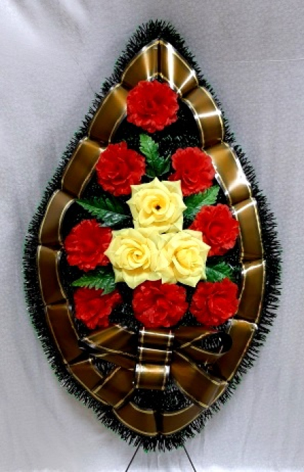 Венок ритуальный ВР-253 выс.120см.