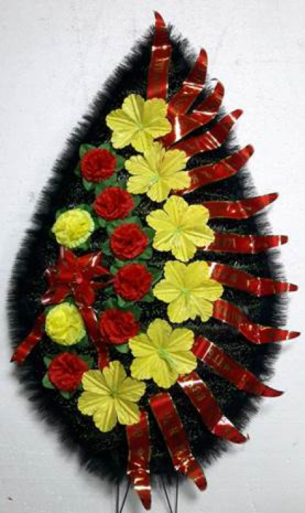 Венок ритуальный ВР-49/1 выс.150см.