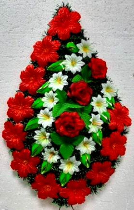 Венок ритуальный ВР-82/1 выс.120см.