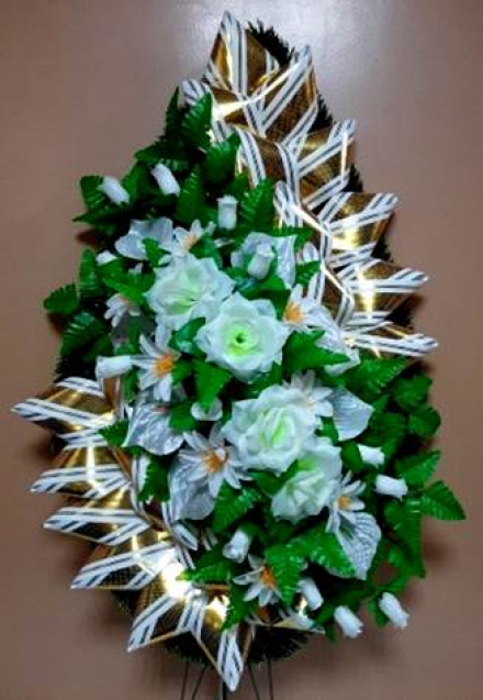 Венок ритуальный ВР-156 выс.150см.