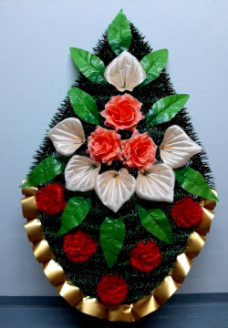 Венок ритуальный ВР-304 выс.120см.